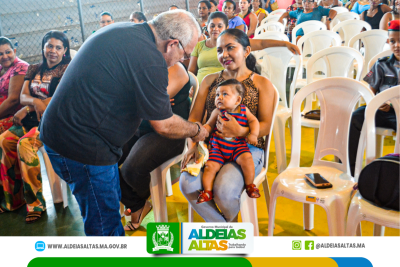 Mães prestigiam festividade em sua homenagem oferecida pela prefeitura