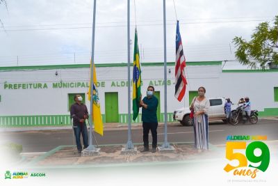 Cerimônia de hasteamento das bandeiras marcam a abertura do aniversário de Aldeias Altas