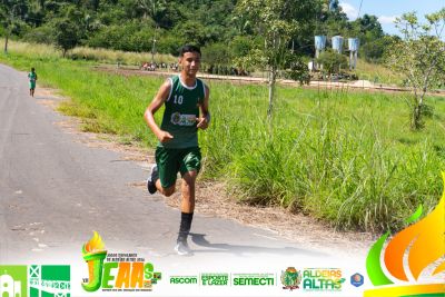 O primeiro dia de competições dos JEAAs 2026 começou em ritmo acelerado!