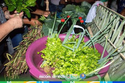 Talento e criatividade em ação: FEMEJA destaca o empreendedorismo sustentável dos alunos da EJA