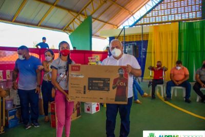 Prefeitura de Aldeias Altas realiza entrega dos prêmios das mães sorteadas na live	