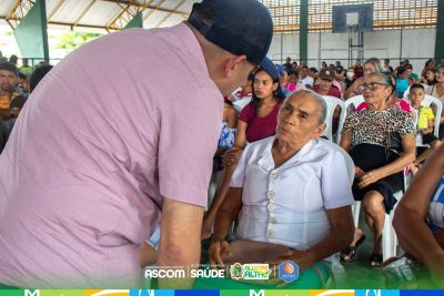 Entrega de óculos marca avanço do Mutirão Cuidar dos Olhos e reforça compromisso com a saúde visual!